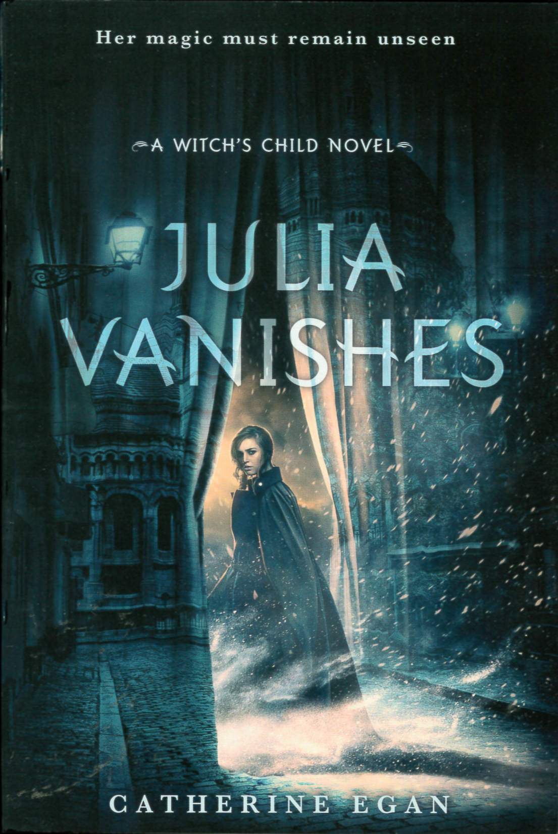 Julia Vanishes : a witch